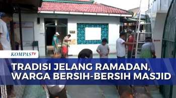Jelang Ramadan, Warga Gowa Gotong Royong Bersihkan Masjid Tua Katangka