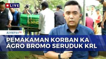 Suasana Pemakaman Nuryati, Korban Kecelakaan Kereta Api Di Bekasi Timur