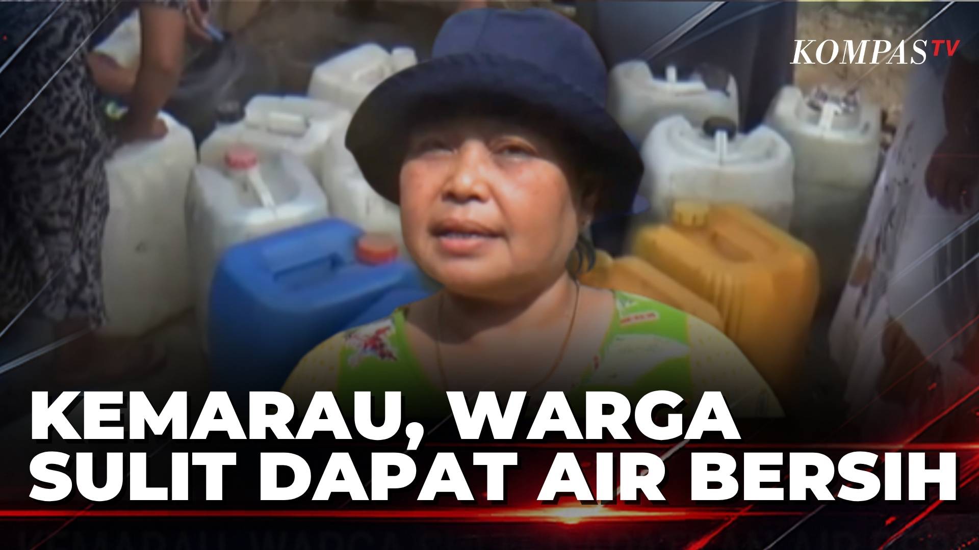 Kekeringan 2 Bulan, Warga Jember Rela Antre Air Bersih hingga Tengah Malam