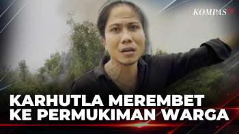 Kebakaran Lahan Dekati Permukiman Warga di Palangkaraya, Asap Membubung Tinggi | KOMPAS MALAM