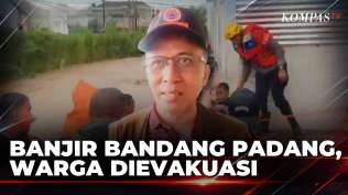 detik-detik-banjir-bandang-padang-tim-sar-evakuasi-warga-yang-terjebak-di-rumah-kompas-siang