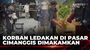Suasana Duka Iringi Pemakaman Korban Ledakan Pasar Cimanggis | BERITA UTAMA