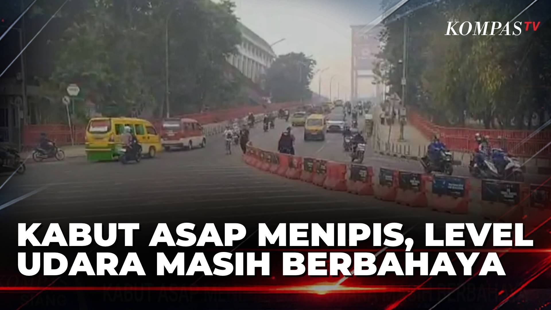 Kabut Asap di Palembang Menipis, Kualitas Udara Masih Berbahaya | KOMPAS SIANG