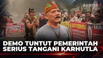Kabut Asap Selimuti Palangka Raya, Aliansi Rakyat Kalteng Demo Di Depan Kantor Gubernur