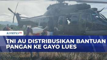 Tak Bisa Mendarat, Helikopter Caracal TNI AU Layang Rendah Kirim Bantuan Ke Warga Gayo Lues