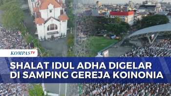 Suasana Salat Iduladha Di Samping Gereja Koinonia Jakarta Dan Lapangan Karebosi Makassar