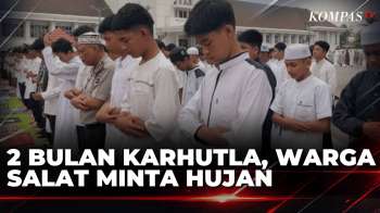 Dua Bulan Terdampak Kabut Asap Karhutla, Warga Banjarbaru Salat Minta Hujan | KOMPAS SIANG