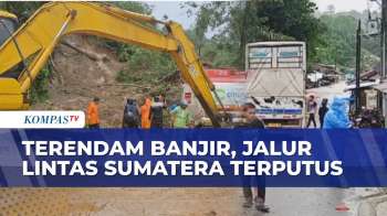 Banjir & Longsor Putus Jalur Lintas Sumatera: 2 Alat Berat Dikerahkan, Kendaraan Mengular