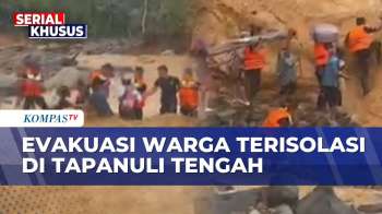 Dramatis! Evakuasi Warga Terisolasi Banjir Di Tapanuli Tengah: Seberangi Sungai, Lewat Tebing Curam