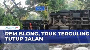 Truk Muatan Beras Terguling Hingga Tutup Jalan | SAPA MALAM