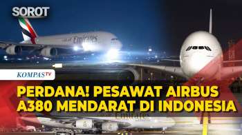 Perdana! Pesawat Penumpang Terbesar Di Dunia Airbus A380 Mendarat Di Indonesia