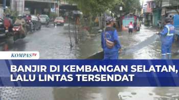 Banjir di Kembangan Selatan Buat Lalu Lintas Tersendat, 3 Pompa Dikerahkan | KOMPAS SIANG