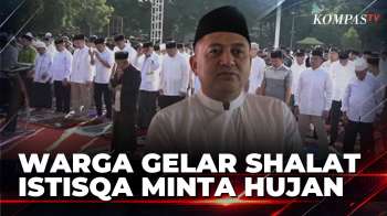 Musim Kemarau, Warga Makassar Gelar Shalat Istisqa Di Halaman Masjid | KOMPAS SIANG