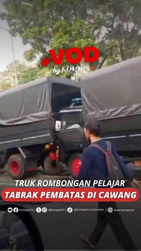TRUK ROMBONGAN PELAJAR TABRAK PEMBATAS DI CAWANG