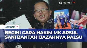 Ijazah Dituding Palsu, Hakim MK Arsul Sani Tunjukkan Ijazah Hingga Foto Wisuda Ke Wartawan