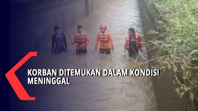 Kakek Dan Motornya Terjun Ke Dalam Bendungan