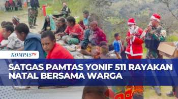 Pakai Kostum Santa, Satgas Pamtas Yonif 511 Rayakan Natal Bersama Warga Papua Pegunungan