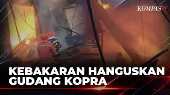 Gudang Kopra Di Jambi Ludes Terbakar, Api Diduga Berasal Dari Mesin Oven | SAPA SIANG