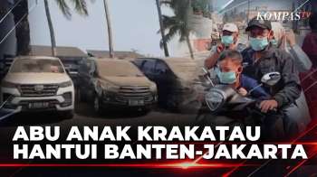 Warga Banten Hingga Jakarta Dihujani Abu Vulkanik Anak Krakatau | SAPA MALAM