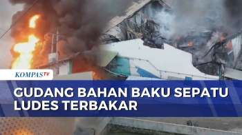 Kebakaran Gudang Penyimpanan Bahan Baku Pembuatan Sepatu di Deli Serdang | SAPA MALAM